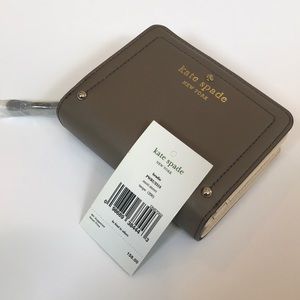 NWT Kate Spade Bradie Mott Sreet wallet in taupe